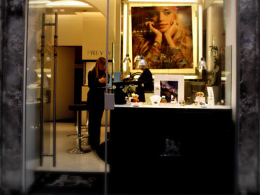 D2008-03_FW_Rome - 01